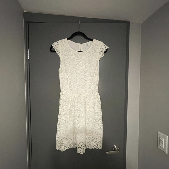 Talula Lace Dress - Picture 2 of 2